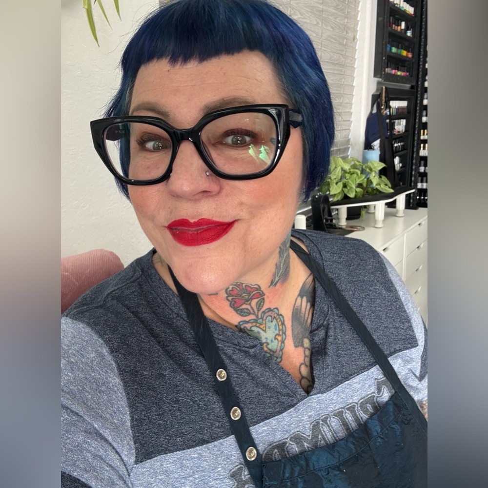 Meet your Posher, Lisa